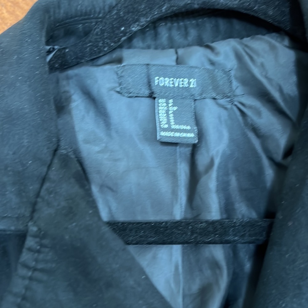 Forever 21 black crop Jacket - Picture 5 of 5